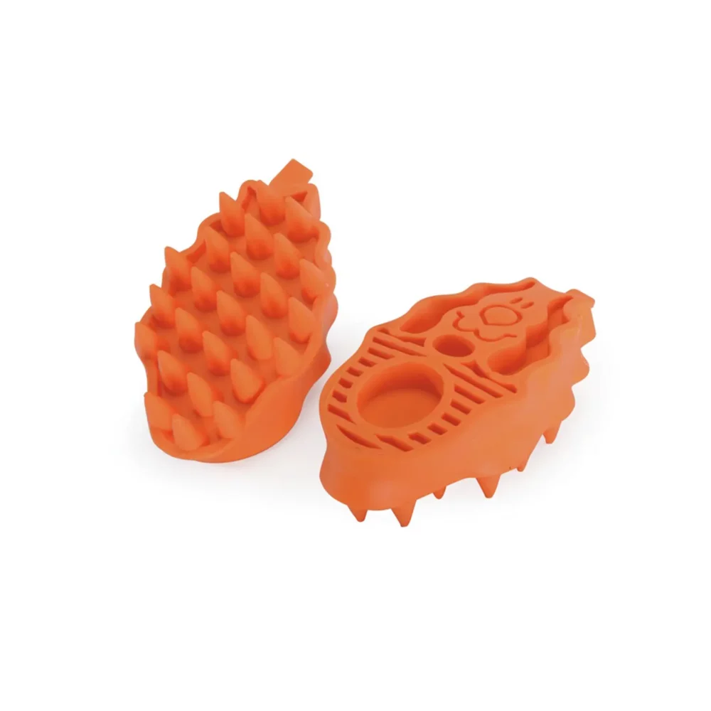 Brosse en TPR pour chien CM